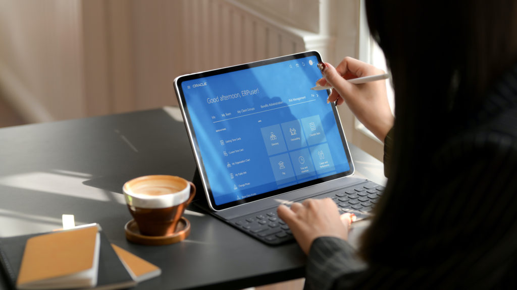 Hands-on Training and User Adoption on Oracle Cloud